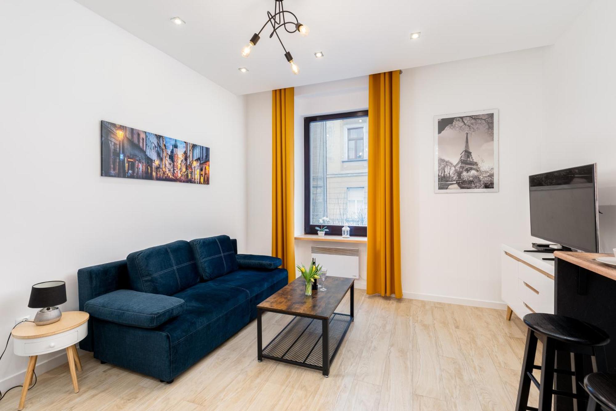 Apartament Yellow Window